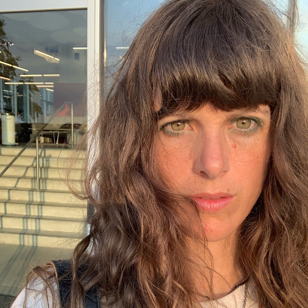 Meet your Posher, Antonia